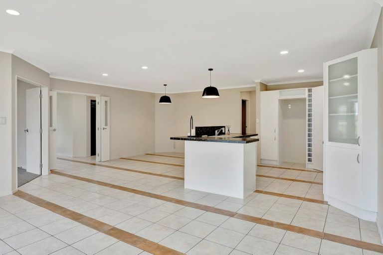 Photo of property in 31 Caversham Drive, Rototuna, Hamilton, 3210