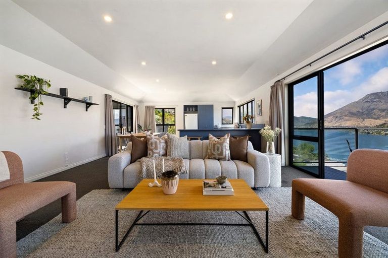Photo of property in 5 Gum Lane, Queenstown, 9300