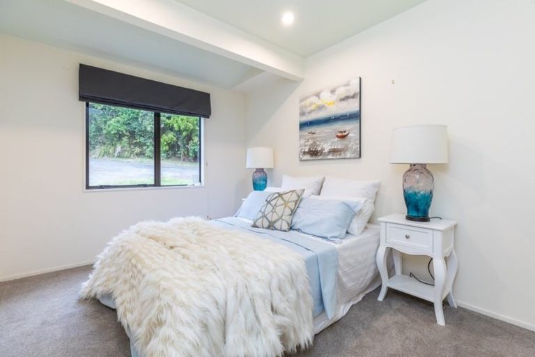 Photo of property in 16 Homewood Place, Chatswood, Auckland, 0626