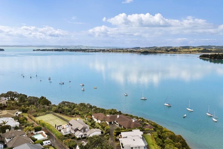 Photo of property in 220 Sandspit Road, Shelly Park, Auckland, 2014