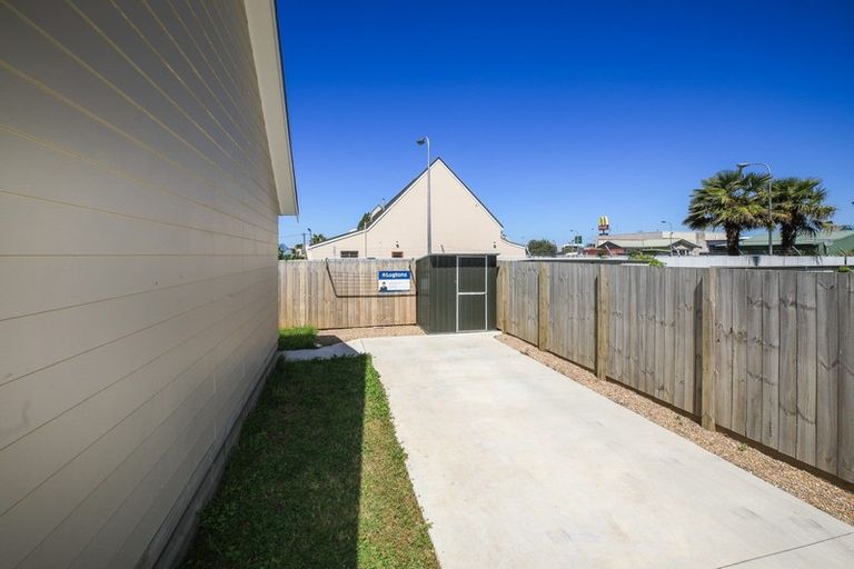 Photo of property in 38u3 Smith Street, Frankton, Hamilton, 3204