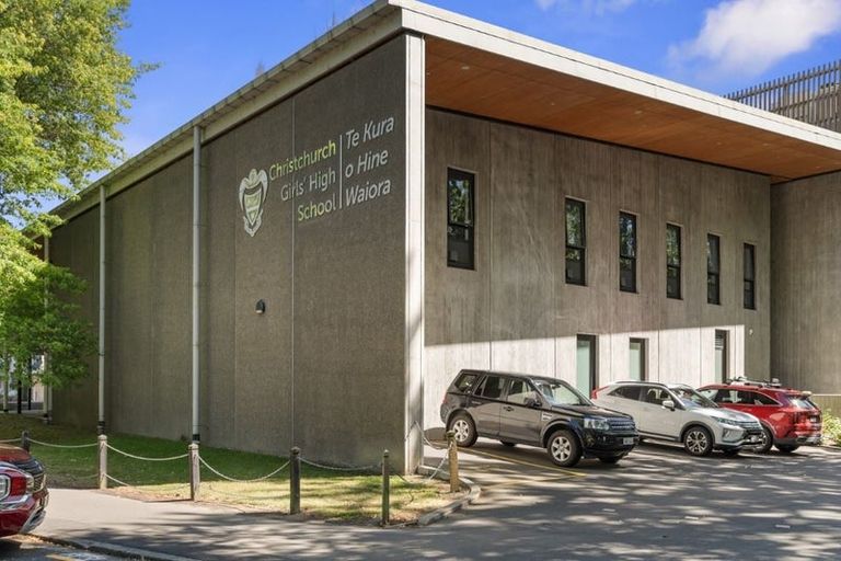 Photo of property in 143 Totara Street, Riccarton, Christchurch, 8041