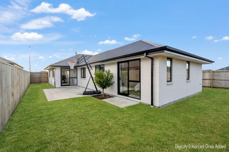 Photo of property in 20 Pallid Green, Rolleston, 7615