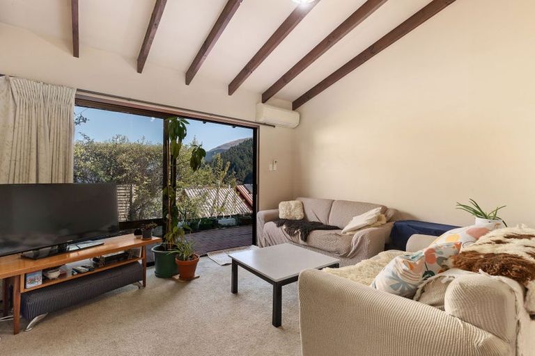 Photo of property in 11/14 Malaghan Street, Queenstown, 9300