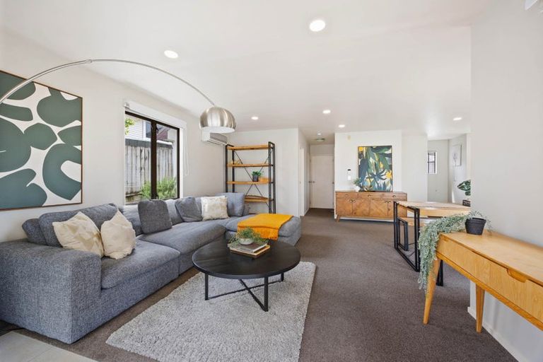 Photo of property in 34a Bleakhouse Road, Howick, Auckland, 2014