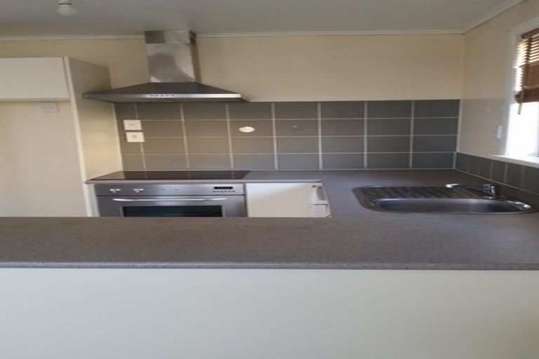 Photo of property in 1/23 Marsh Avenue, Forrest Hill, Auckland, 0620