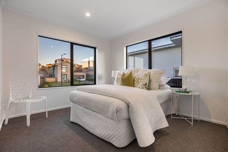 Photo of property in 18 Kuku Avenue, Red Beach, 0932