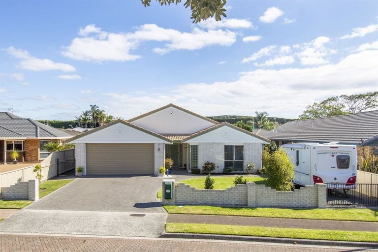 Photo of property in 6 Banksia Dell, Mount Maunganui, 3116