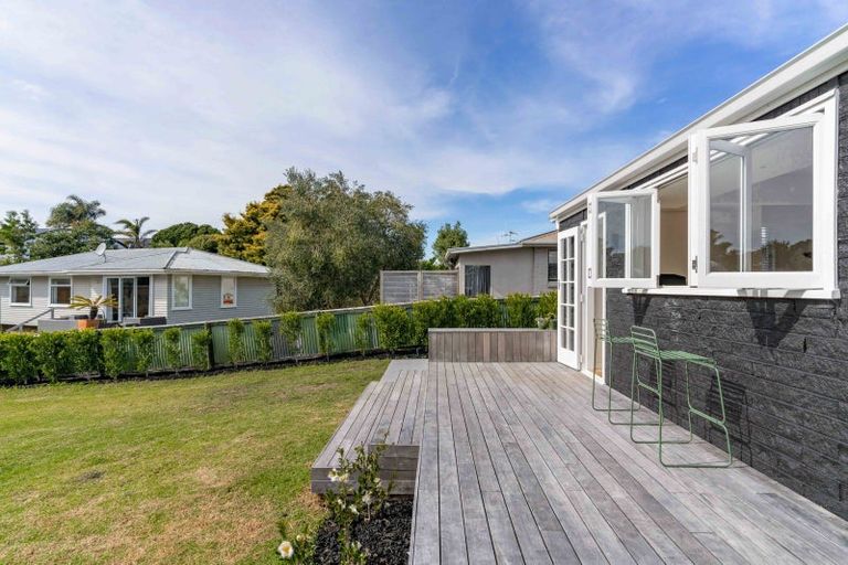 Photo of property in 19 Paterson Street, Mount Maunganui, 3116