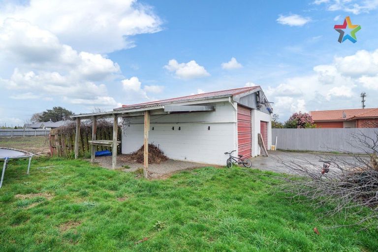 Photo of property in 75 Durham Street, Waikiwi, Invercargill, 9810