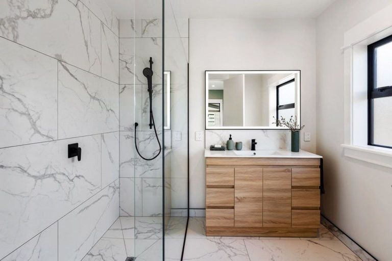 Photo of property in 27 Arihi Crescent, Frimley, Hastings, 4120