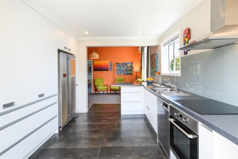 Photo of property in 30 Signal Street, Marton, 4710