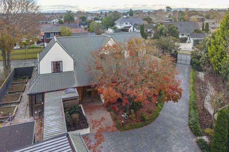 Photo of property in 5 Abbotts Place, Avonhead, Christchurch, 8042