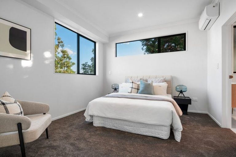 Photo of property in 12c Wylie Avenue, Sunnynook, Auckland, 0620