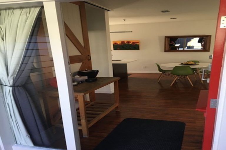 Photo of property in 130 Saint Martins Road, Saint Martins, Christchurch, 8022