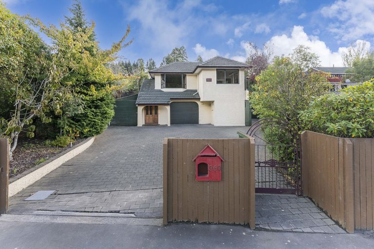 Photo of property in 360 Kaikorai Valley Road, Bradford, Dunedin, 9011