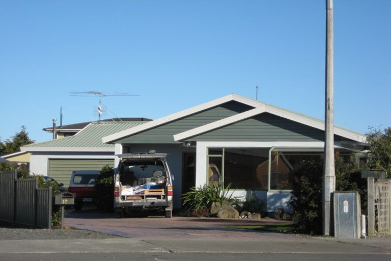 Photo of property in 10 Calder Place, Winton, 9720