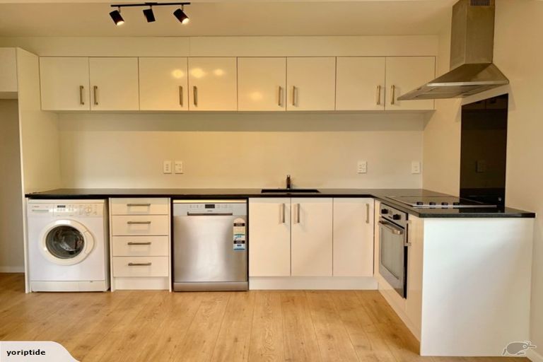 Photo of property in 39 Tamahere Drive, Glenfield, Auckland, 0629