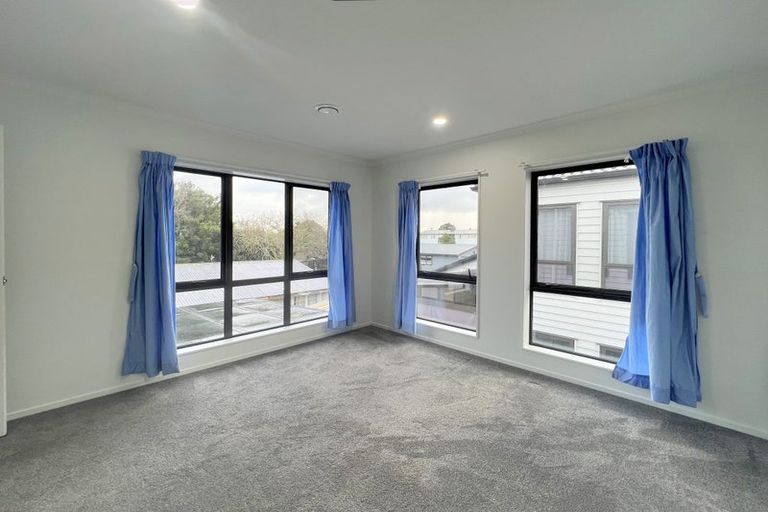 Photo of property in 16c Kelvin Road, Papakura, 2110