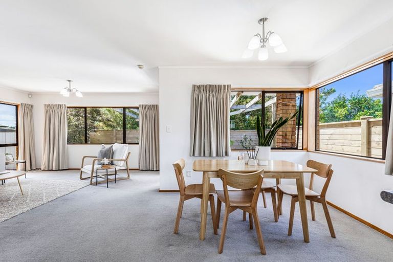 Photo of property in 1/65 Granville Drive, Massey, Auckland, 0614