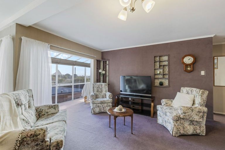 Photo of property in 3/422 Devon Street West, Lynmouth, New Plymouth, 4310