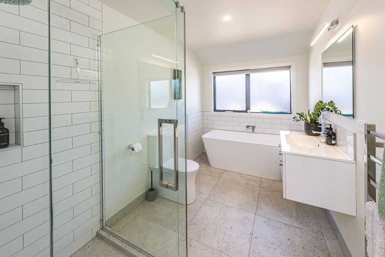 Photo of property in 25 Tirimoana Place, Otamatea, Whanganui, 4501