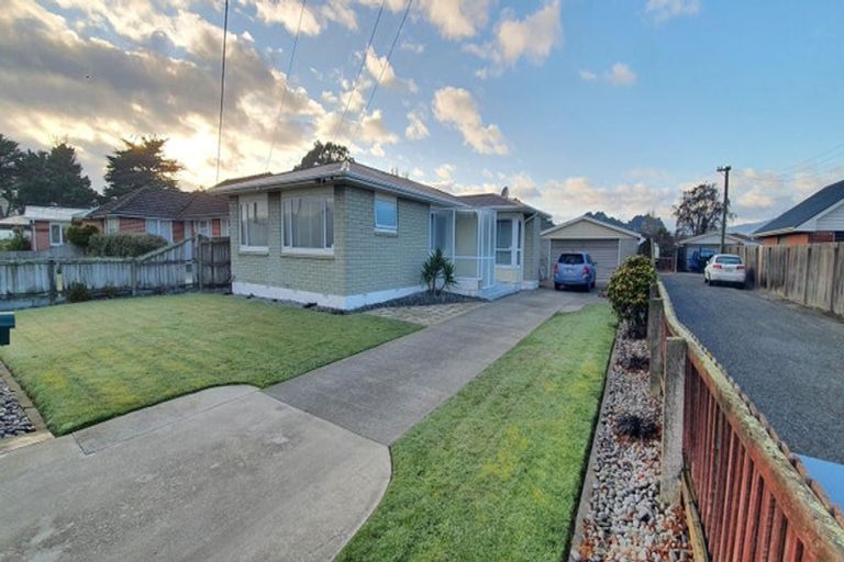 Photo of property in 28 Pauline Street, Linwood, Christchurch, 8062