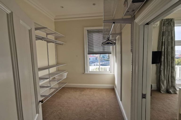 Photo of property in 10a Bidwill Street, Mount Cook, Wellington, 6021