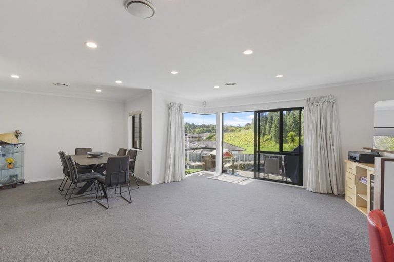 Photo of property in 5 Rotokare Crescent, Whalers Gate, New Plymouth, 4310