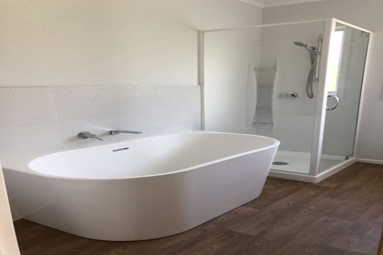 Photo of property in 61 Kauri Road, Stanmore Bay, Whangaparaoa, 0932