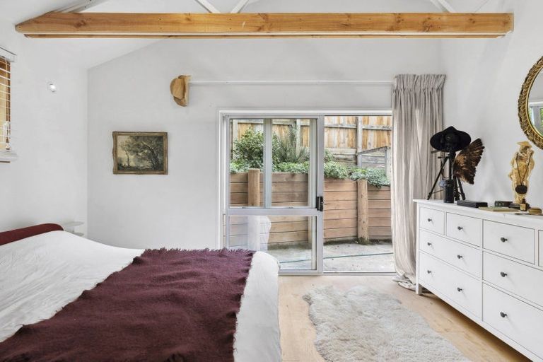 Photo of property in 10a Larch Place, Wanaka, 9305