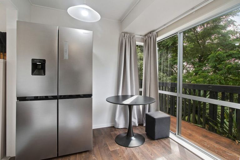 Photo of property in 14 Glenfinn Place, Massey, Auckland, 0614