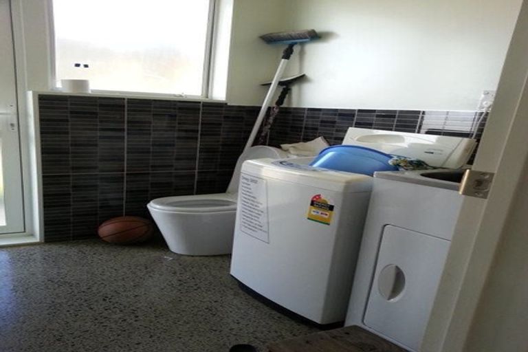 Photo of property in 19 Leburn Crescent, Flat Bush, Auckland, 2016