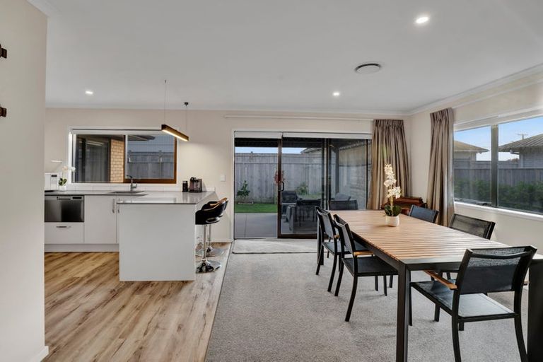 Photo of property in 10a Wilton Street, Westown, New Plymouth, 4310