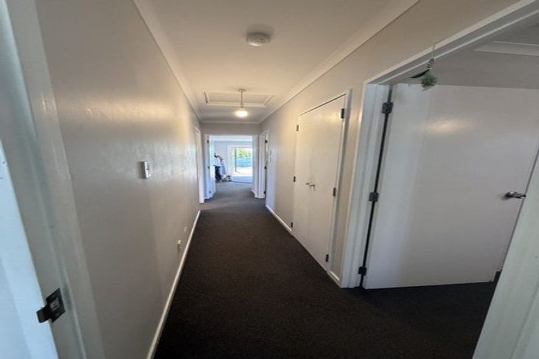 Photo of property in 456a West Coast Road, Glen Eden, Auckland, 0602