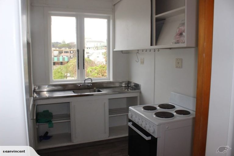 Photo of property in 4/14 Arlington Street, Mount Cook, Wellington, 6011