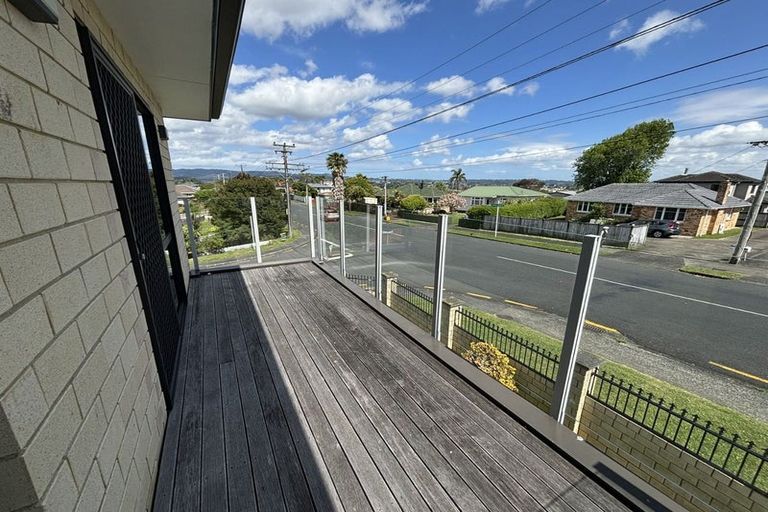 Photo of property in 51 James Laurie Street, Henderson, Auckland, 0612