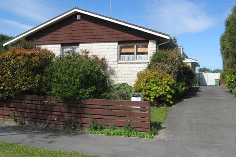 Photo of property in 16 Omega Place, Casebrook, Christchurch, 8051