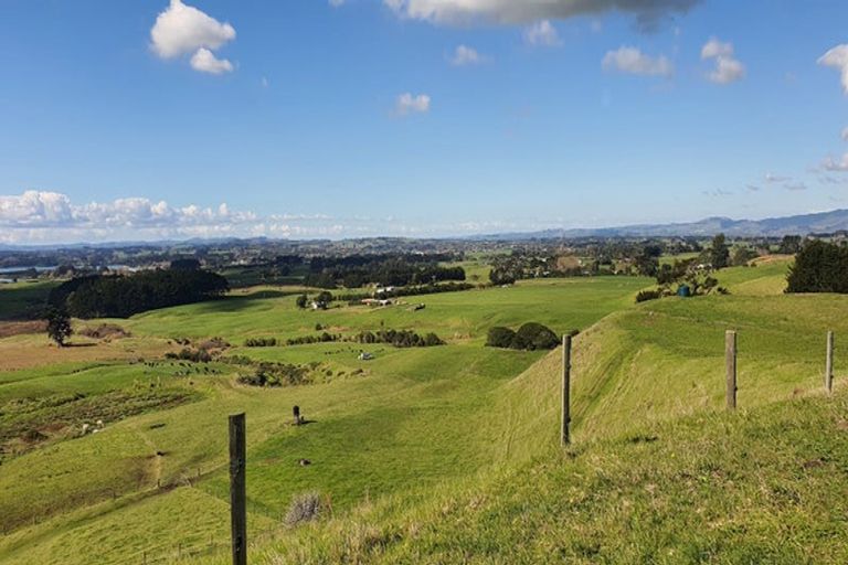 Photo of property in 247 Kaihau Road, Karioitahi, Waiuku, 2683