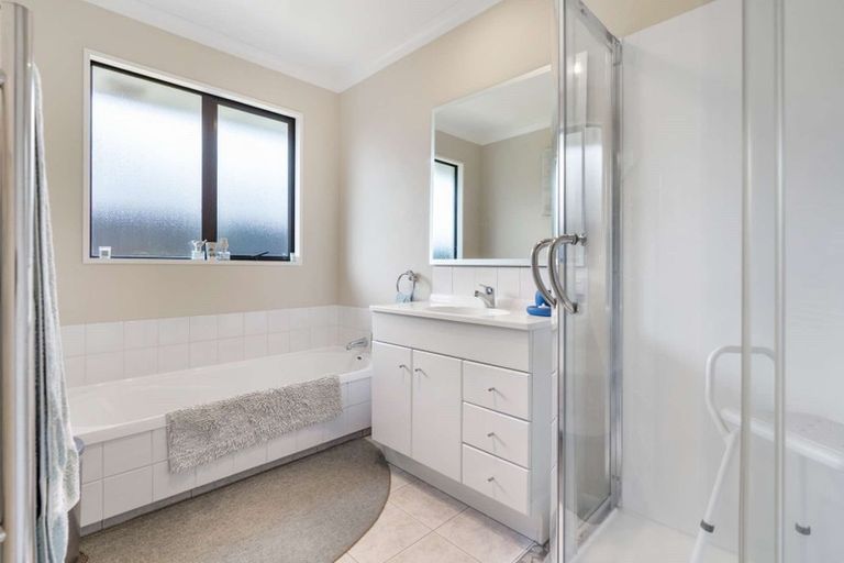 Photo of property in 100 Courtenay Drive, Kaiapoi, 7630