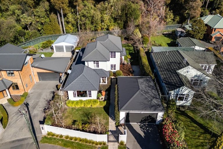 Photo of property in 15 Ngahere Street, Fendalton, Christchurch, 8041