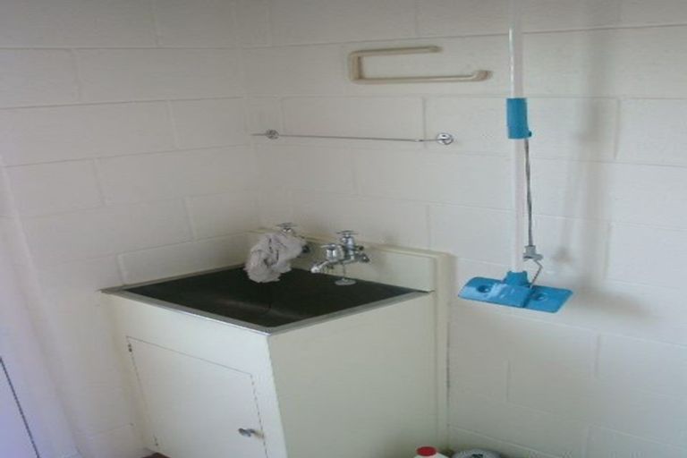 Photo of property in 20f2 Frankmoore Avenue, Johnsonville, Wellington, 6037