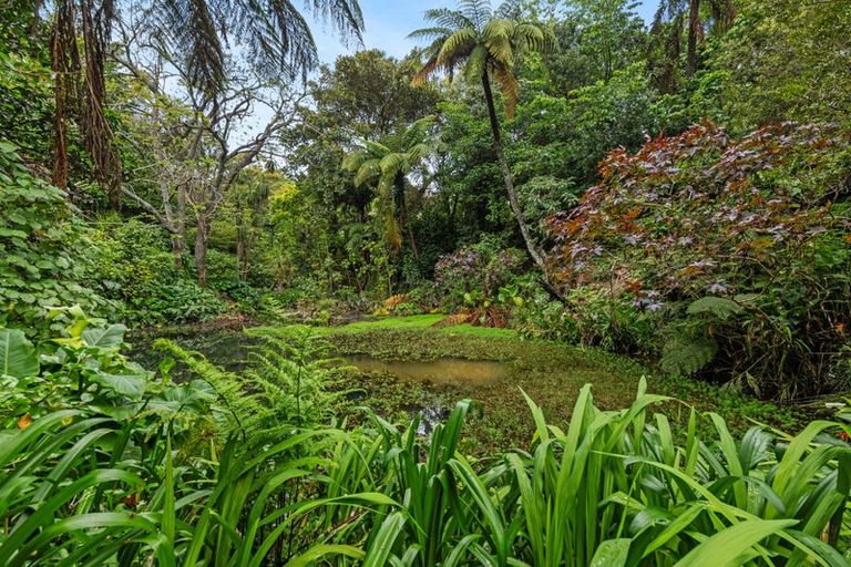 Photo of property in 331 Devon Street West, New Plymouth, 4310
