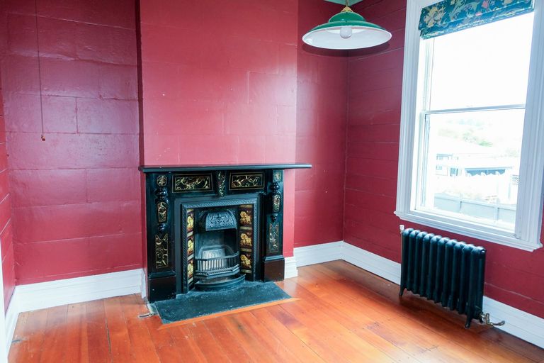 Photo of property in 1 Ure Street, South Hill, Oamaru, 9400