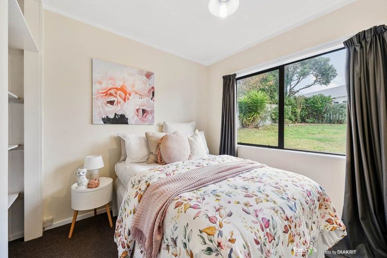 Photo of property in 32 Nassau Avenue, Grenada North, Wellington, 5028