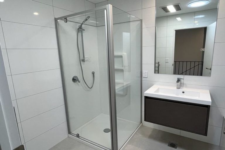 Photo of property in 21 Orona Place, Takanini, 2112