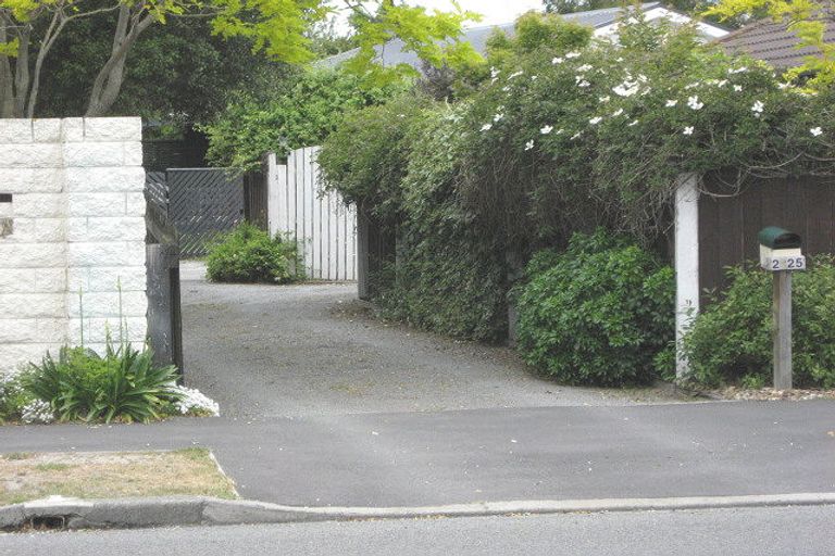 Photo of property in 2/25 Inwoods Road, Parklands, Christchurch, 8083