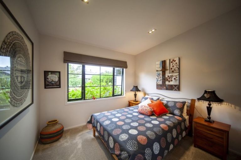 Photo of property in 80 Kent Terrace, Taradale, Napier, 4112