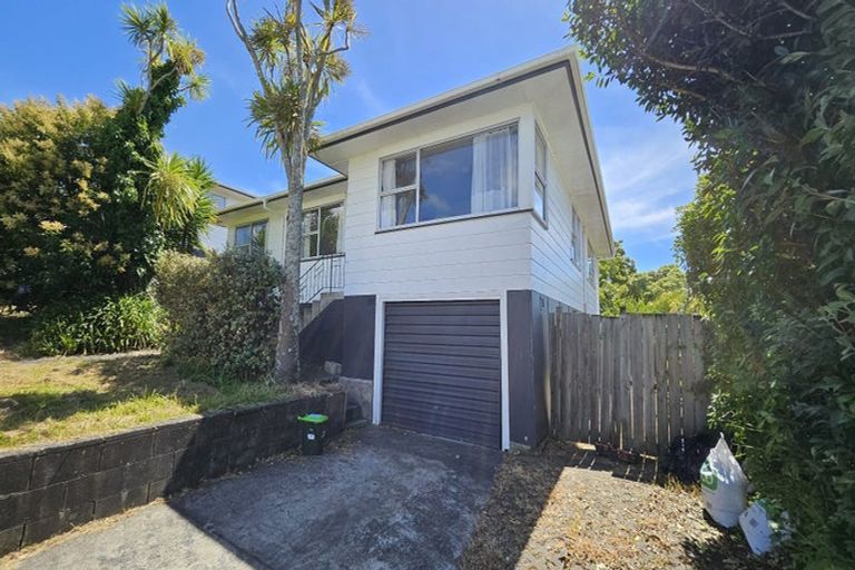 Photo of property in 15 Hewlett Road, Massey, Auckland, 0614