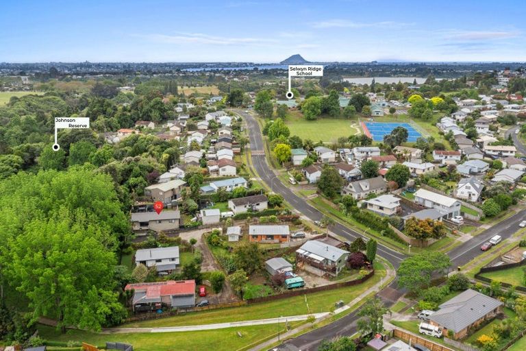 Photo of property in 52 Langstone Street, Welcome Bay, Tauranga, 3112